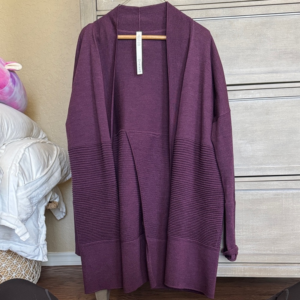 Lululemon Burgundy split back cardigan